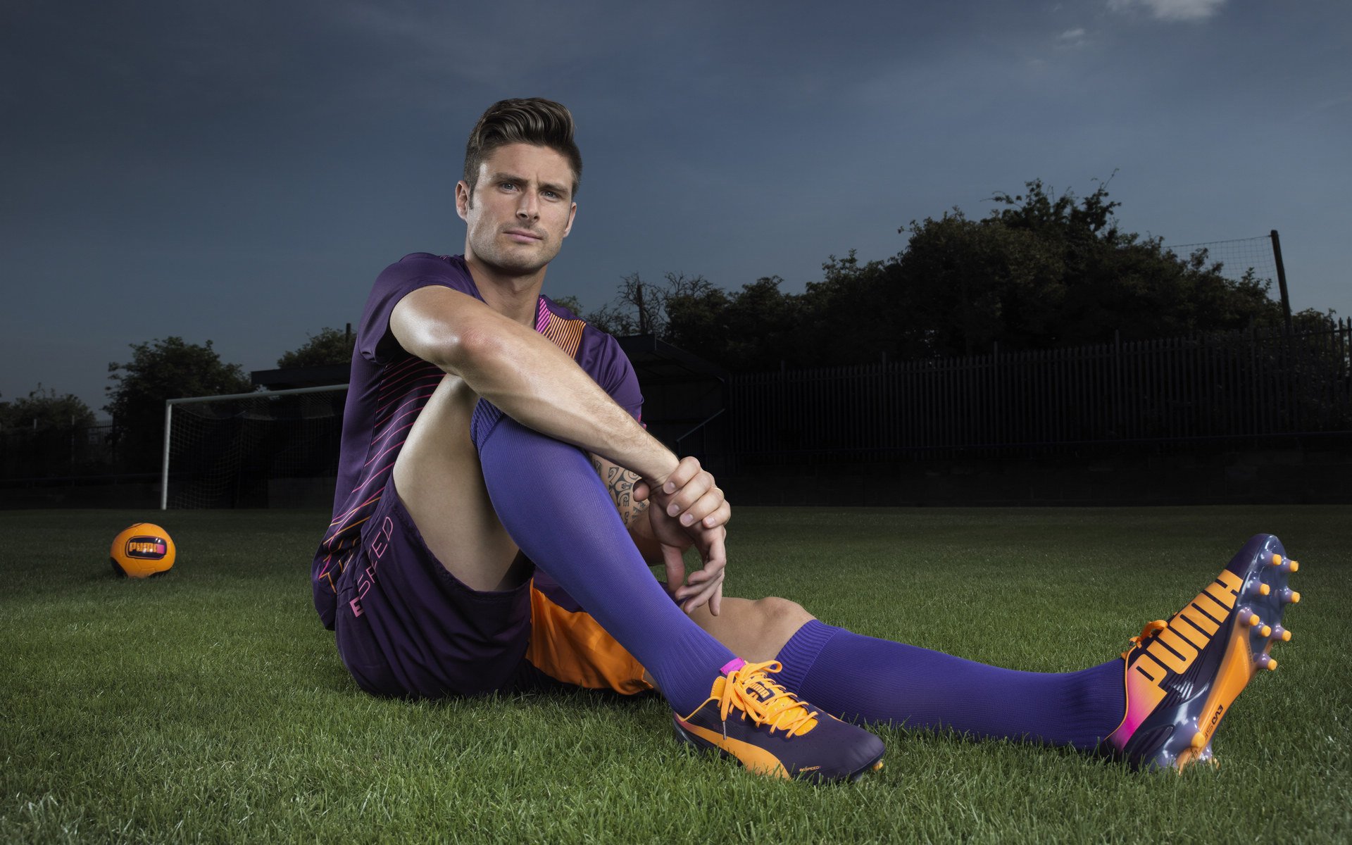 福特：凭借精准传球与优秀控制力，成为全黑队的战术核心，territory福特